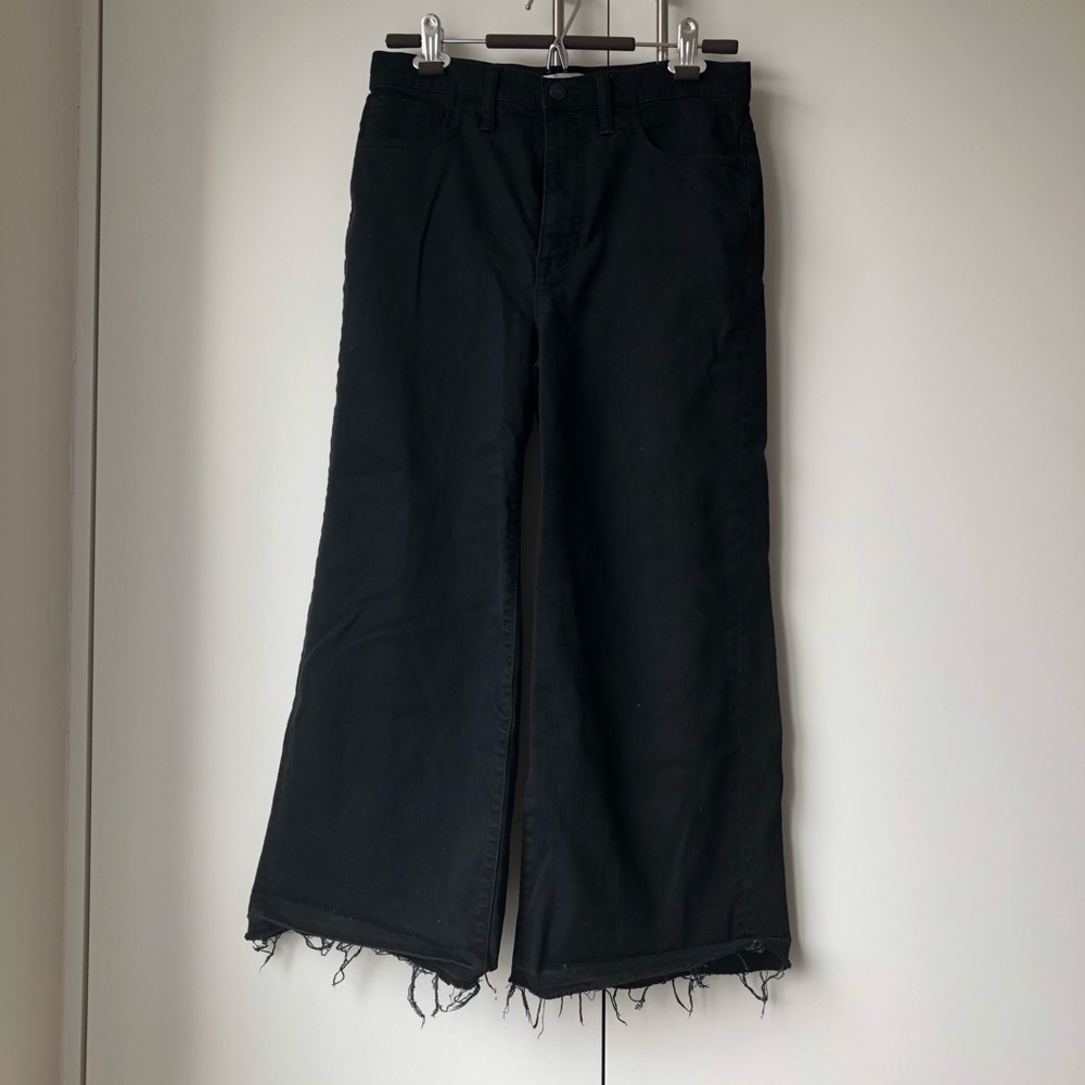 Madewell black wide leg crop size 28